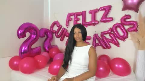 zoegarner10 online show from December 21, 7:32 pm