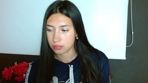 Laura  online show from December 20, 7:55 am