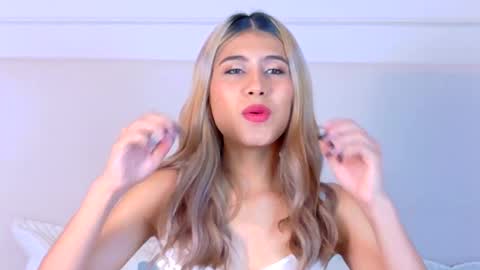 Snapshot of zoehangel chatting on September 27, 11:15 am Zoe online show from September 27, 11:15 am