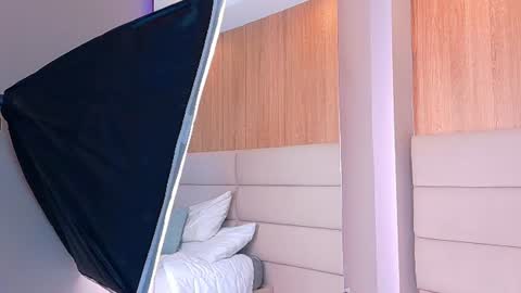 Zoe online show from July 28, 11:05 am