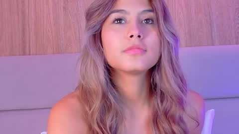 Zoe online show from July 28, 4:39 pm