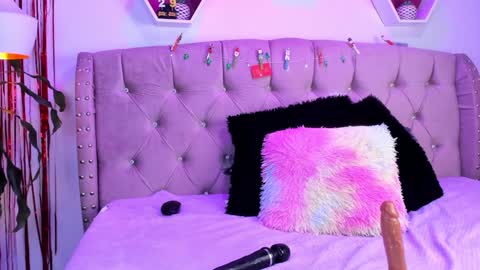 Zoe online show from December 10, 5:44 pm
