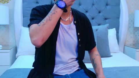 Zoe Krug online show from November 1, 12:07 pm