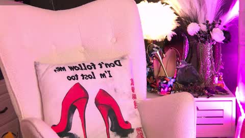 ZoeMesmerize online show from October 16, 3:07 am