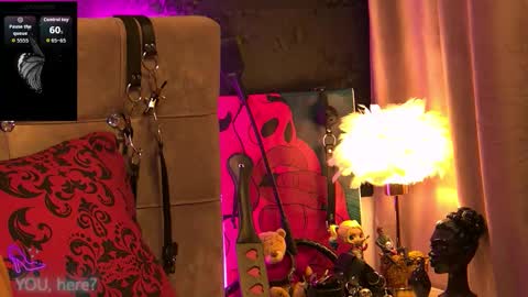 Snapshot of zoemesmerizee chatting on November 4, 12:04 pm ZoeMesmerize online show from November 4, 12:04 pm