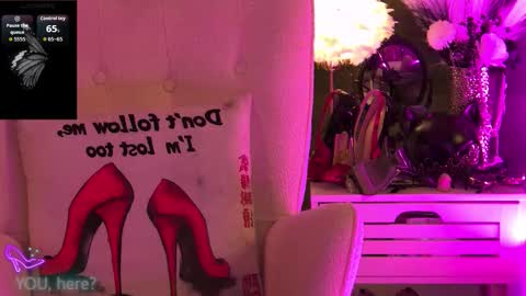 Snapshot of zoemesmerizee chatting on November 12, 4:02 am ZoeMesmerize online show from November 12, 4:02 am