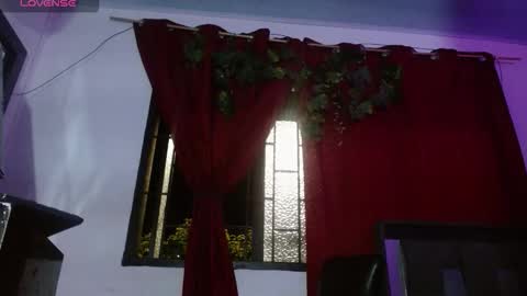 zoemi online show from February 10, 4:05 am