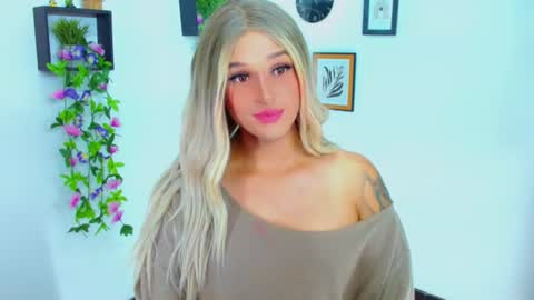 zoeschmmit online show from July 23, 2:20 am