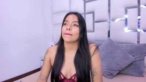 ZoeSwam online show from January 24, 1:36 pm
