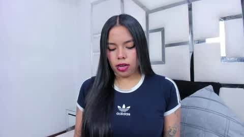 ZoeSwam online show from February 10, 1:59 pm