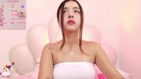 zoewillian online show from May 14, 11:55 pm
