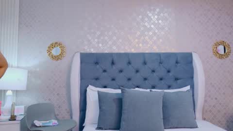 ZoeWilliis online show from May 28, 12:35 pm