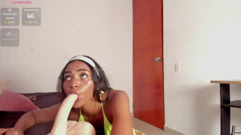 Zoe online show from June 8, 5:13 pm