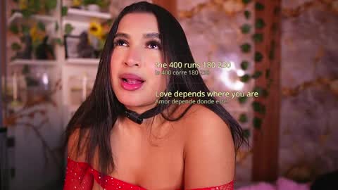 Snapshot of zoey_fox_ chatting on April 10, 1:44 am zoey fox online show from April 10, 1:44 am