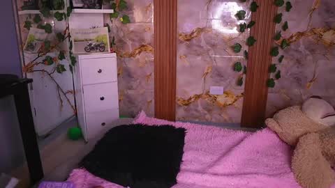 Snapshot of zoey_fox_ chatting on April 18, 1:20 am zoey fox online show from April 18, 1:20 am