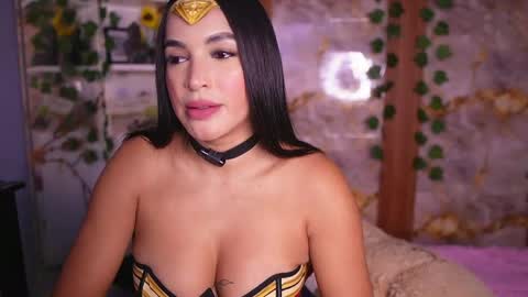 Snapshot of zoey_fox_ chatting on April 20, 12:13 am zoey fox online show from April 20, 12:13 am