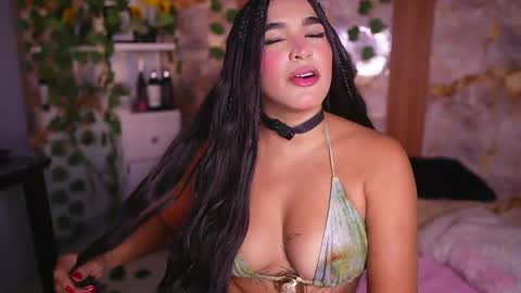 Snapshot of zoey_fox_ chatting on May 31, 2:09 am zoey fox online show from May 31, 2:09 am