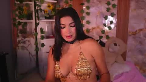 Snapshot of zoey_fox_ chatting on June 14, 5:04 pm zoey fox online show from June 14, 5:04 pm