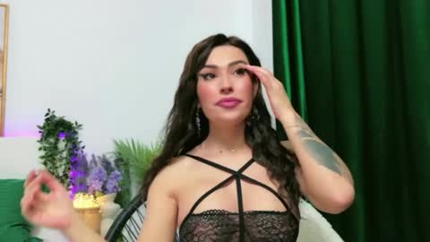 Zoey online show from May 19, 2:01 pm