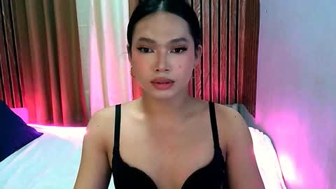 zoey online show from November 17, 11:16 am