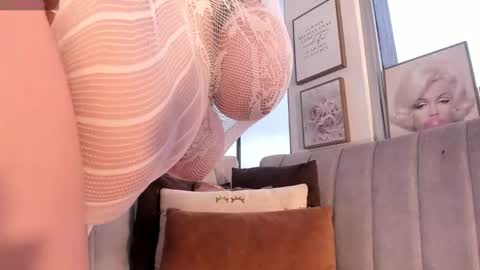 zoey thommpson online show from October 17, 7:38 pm