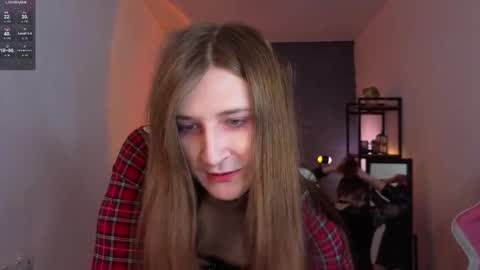 Snapshot of zoeylovesluna chatting on March 22, 1:58 pm Zoria and Luna online show from March 22, 1:58 pm