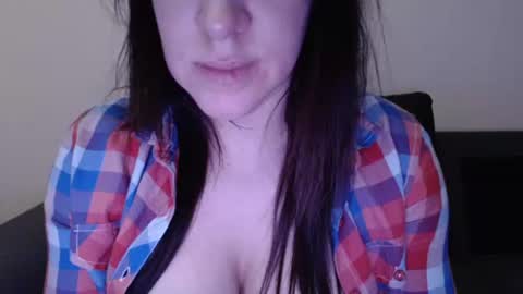 zoibee online show from January 30, 8:42 pm