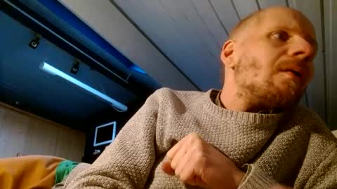 Snapshot of zolexthomas chatting on January 2, 3:40 pm zolexthomas online show from January 2, 3:40 pm