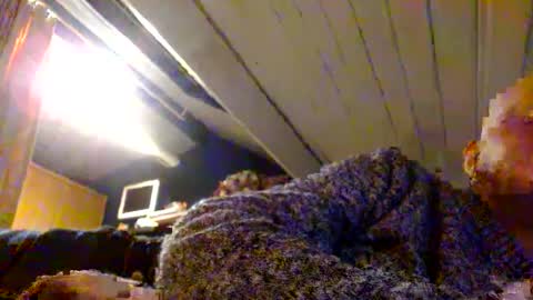 Snapshot of zolexthomas chatting on January 19, 7:04 pm zolexthomas online show from January 19, 7:04 pm