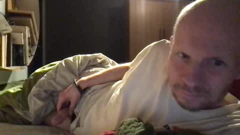 Snapshot of zolexthomas chatting on September 26, 10:47 pm zolexthomas online show from September 26, 10:47 pm