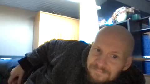 Snapshot of zolexthomas chatting on October 24, 3:19 pm zolexthomas online show from October 24, 3:19 pm