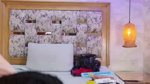 zoley  online show from December 22, 3:03 am