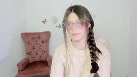 Alicie online show from November 6, 1:34 pm