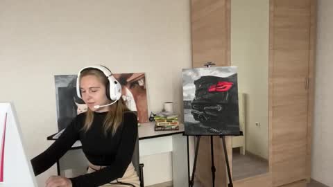 Hi Im Peggy 18 years old online show from September 10, 1:44 pm