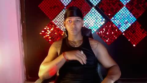 Snapshot of zoriel_derox chatting on April 27, 6:17 pm Zoriel online show from April 27, 6:17 pm