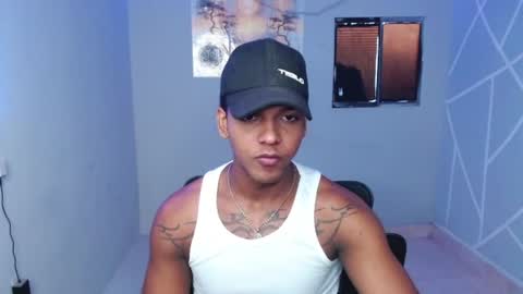 Snapshot of zoriel_derox chatting on July 16, 12:00 pm Zoriel online show from July 16, 12:00 pm