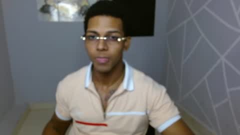 Snapshot of zoriel_derox chatting on July 30, 2:32 am Zoriel online show from July 30, 2:32 am