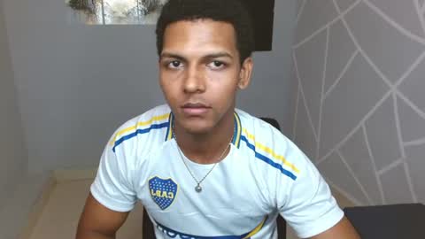 Snapshot of zoriel_derox chatting on August 1, 6:34 am Zoriel online show from August 1, 6:34 am