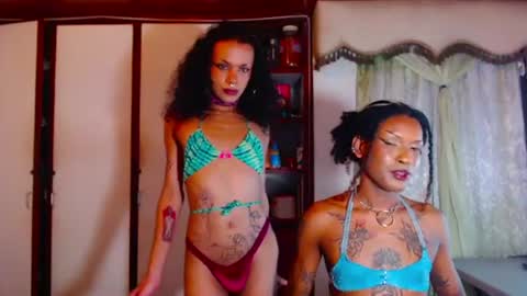 Ella online show from July 28, 4:39 pm