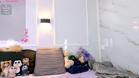 Violeta online show from June 11, 12:25 pm