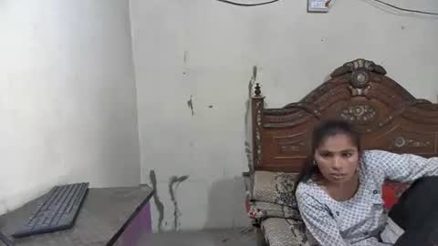 zoyakhan803 online show from May 18, 4:51 am