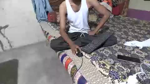 zoyakhan803 online show from May 27, 9:01 pm