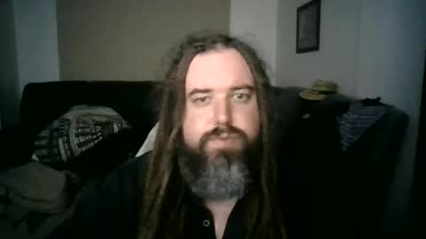 Snapshot of zozzzie chatting on March 1, 5:04 pm zozzzie online show from March 1, 5:04 pm