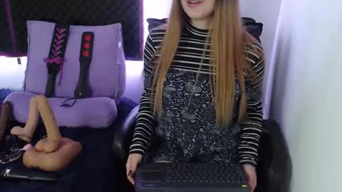 zpzphot online show from October 16, 12:55 am