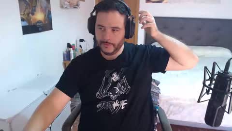 Zuheyla online show from October 17, 9:45 am