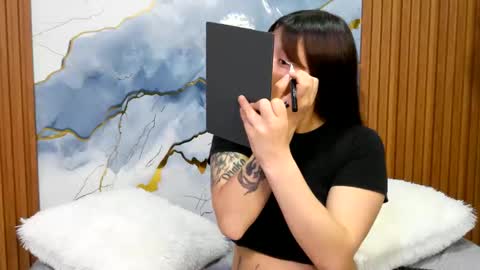 zulemapiel online show from May 22, 10:59 pm