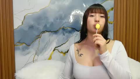 zulemapiel online show from May 26, 11:01 pm