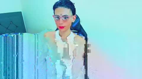 Snapshot of zulramth chatting on June 8, 4:07 pm zulramth online show from June 8, 4:07 pm