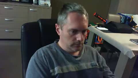 zultem online show from November 6, 4:46 am