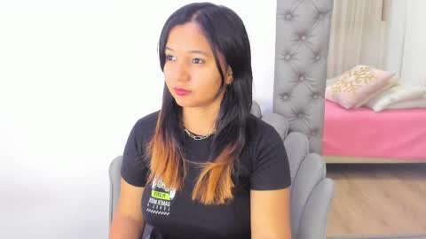 Im Zusan My schedule is from 1030pm to 430 am colombian time online show from April 29, 2:59 am